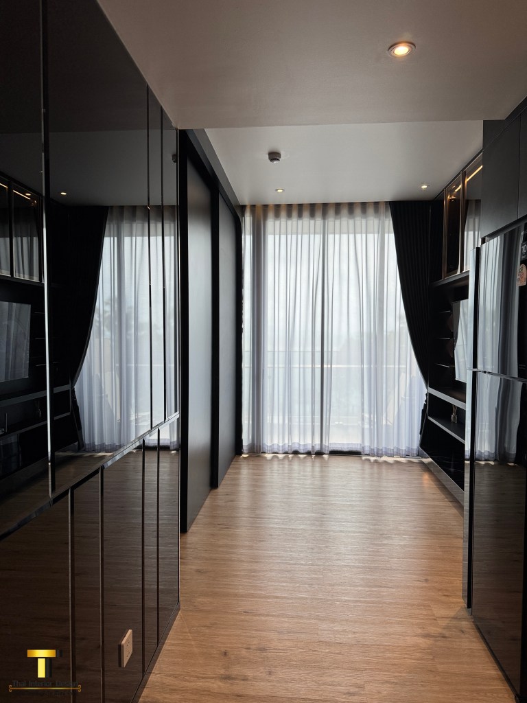 บริษัทตกแต่งภายในคอนโดหรูพัทยา-ชลบุรี-ทั่วประเทศไทย
Luxury condo interior design company in Pattaya, Chonburi, and throughout Thailand.
Компания по дизайну интерьеров элитных кондоминиумов в Паттайе, Чонбури и по всему Таиланд.